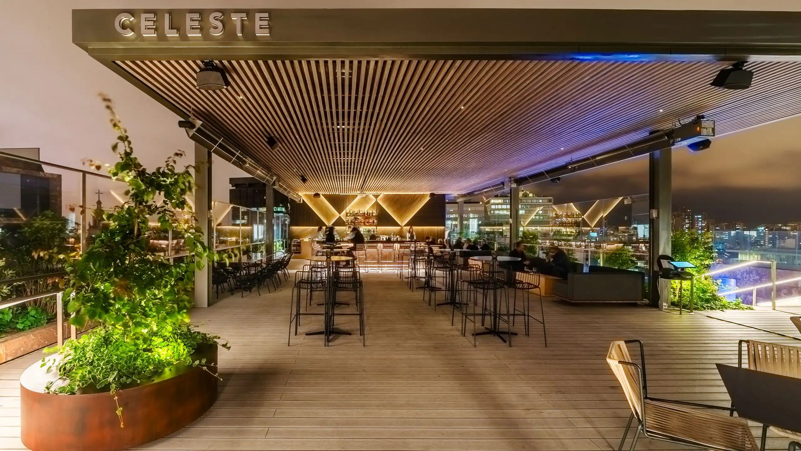 Hyatt-Centric-San-Isidro-P098-Dining-Celeste.16x9