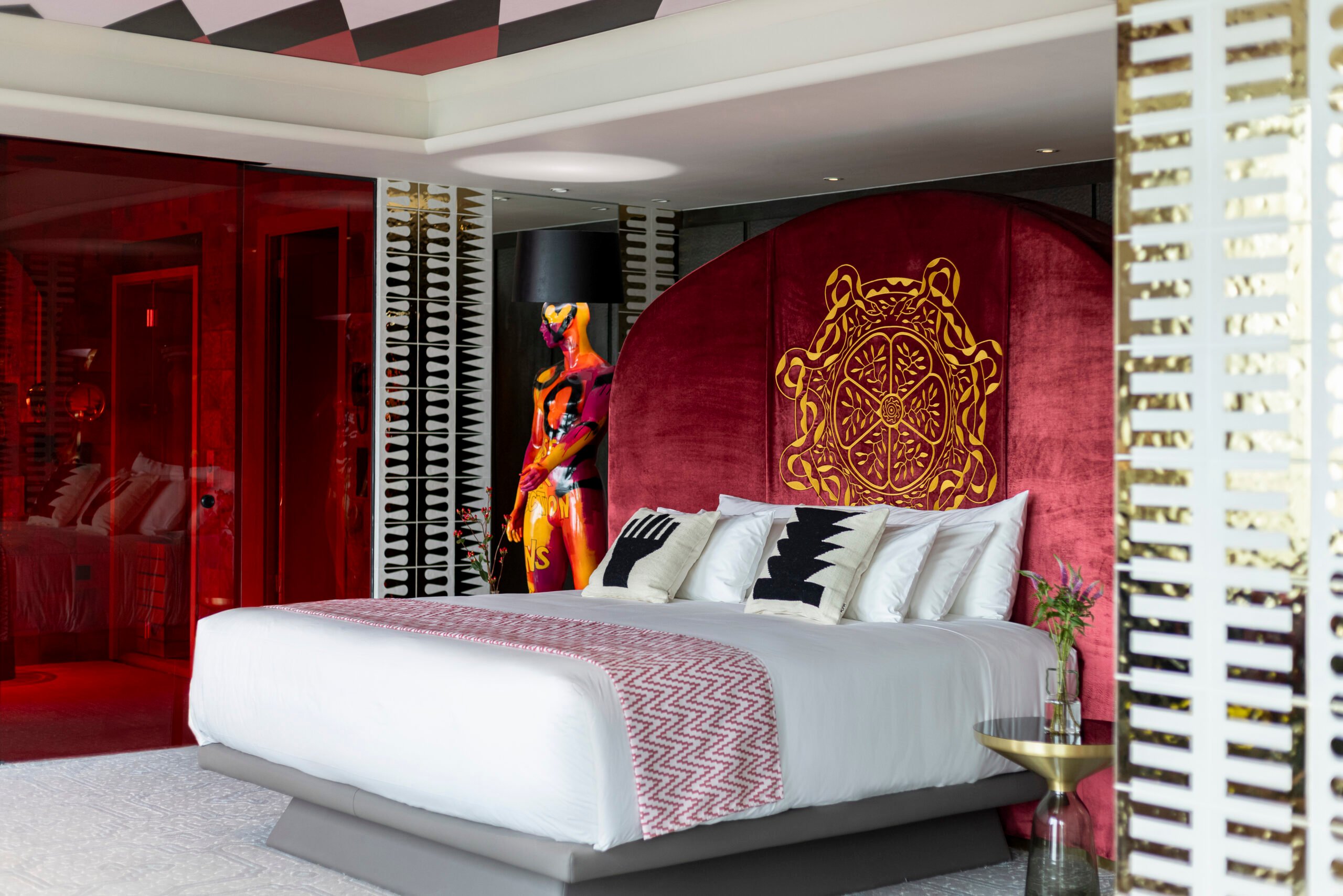 nhow_Lima_Room_Presidential_Suite_Desing_Colorful_Manequin_Lamp-6144x4098-1-scaled