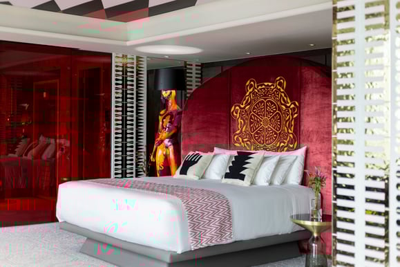 nhow_Lima_Room_Presidential_Suite_Desing_Colorful_Manequin_Lamp-6144x4098-1-scaled